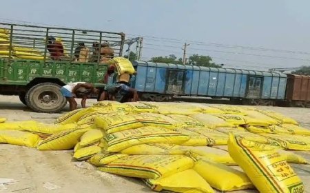 मानक पर खरी नहीं उतरी डीएपी खाद, ट्रक सहित जप्त