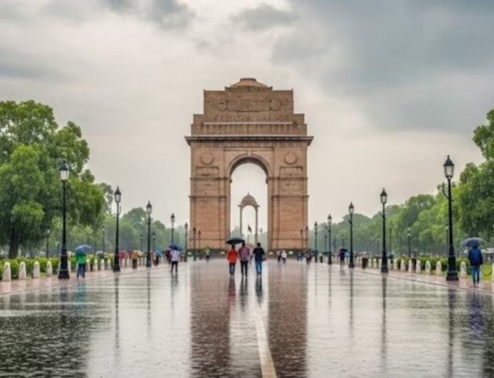 दिल्ली, उत्तर प्रदेश, उत्तराखंड से लेकर बिहार तक जारी है बारिश का दौर