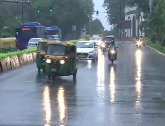 उत्तर भारत के लिए अलर्ट जारी, गरज - चमक के साथ मध्यम बारिश की संभावना