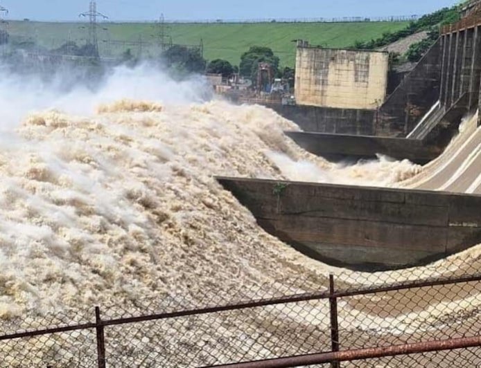 प्राकृतिक आपदाओं से अलर्ट रहने के लिए विकसित हुई तकनीक, एआई ने निभाई अहम भूमिका