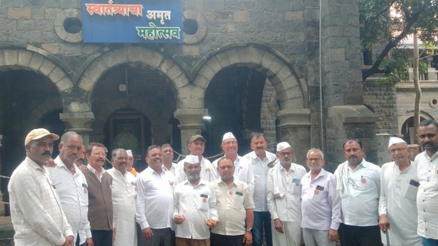 प्याज पर उचित मूल्य न मिलने को लेकर किसानों ने भरी हुंकार
