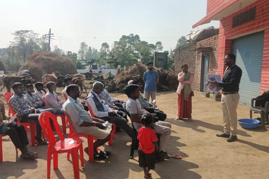 पूरनपुर में किसानों को जैविक खाद बनाने की तकनीक सिखाई गई