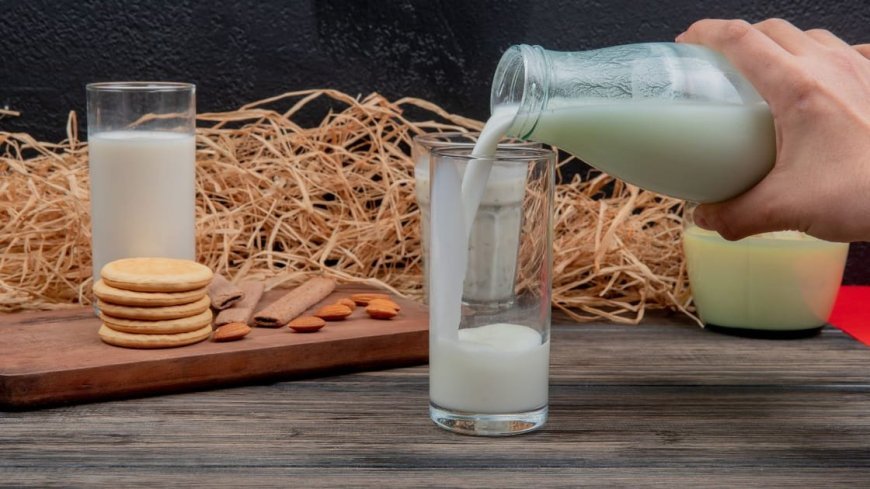 इन 3 आसान घरेलू नुस्खे से आप सिर्फ 1 मिनट में असली-नकली दूध की कर सकते हैं पहचान